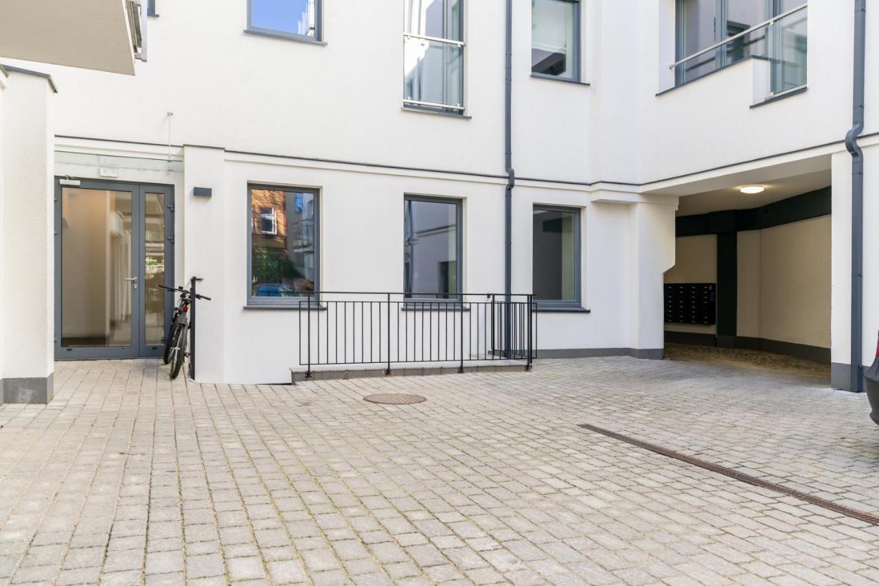 Central Apartments Garbary By Noclegi Renters Poznan Exterior photo